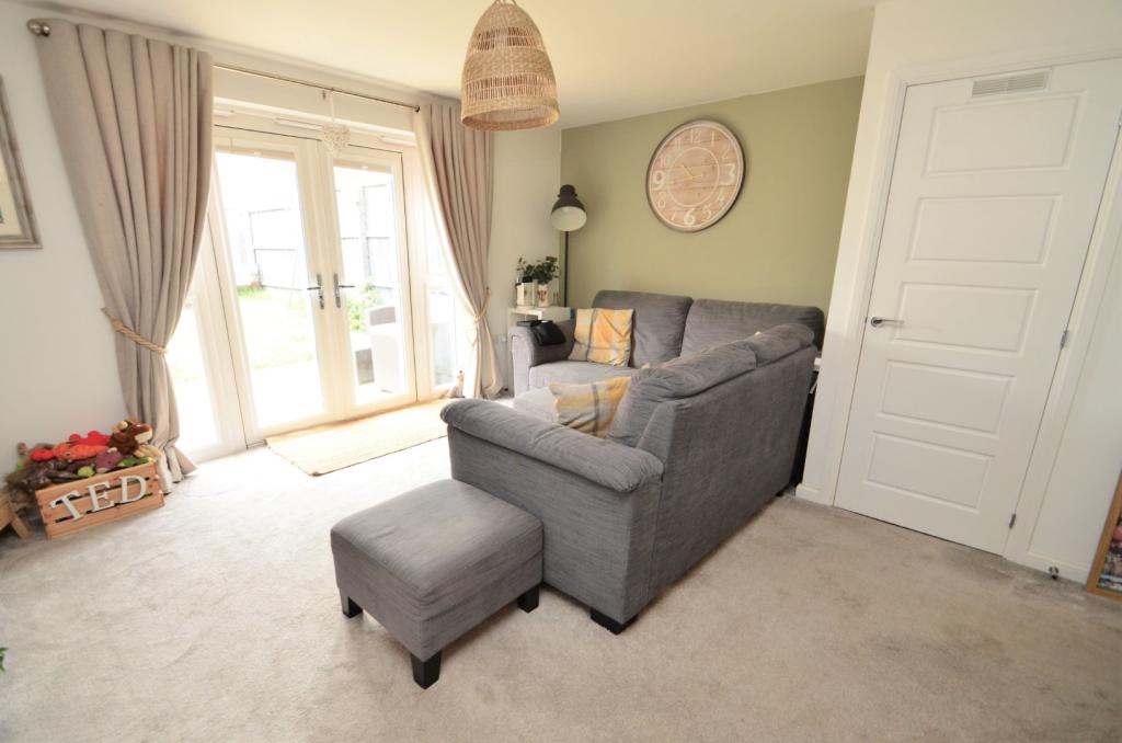 Sitting/Dining Room