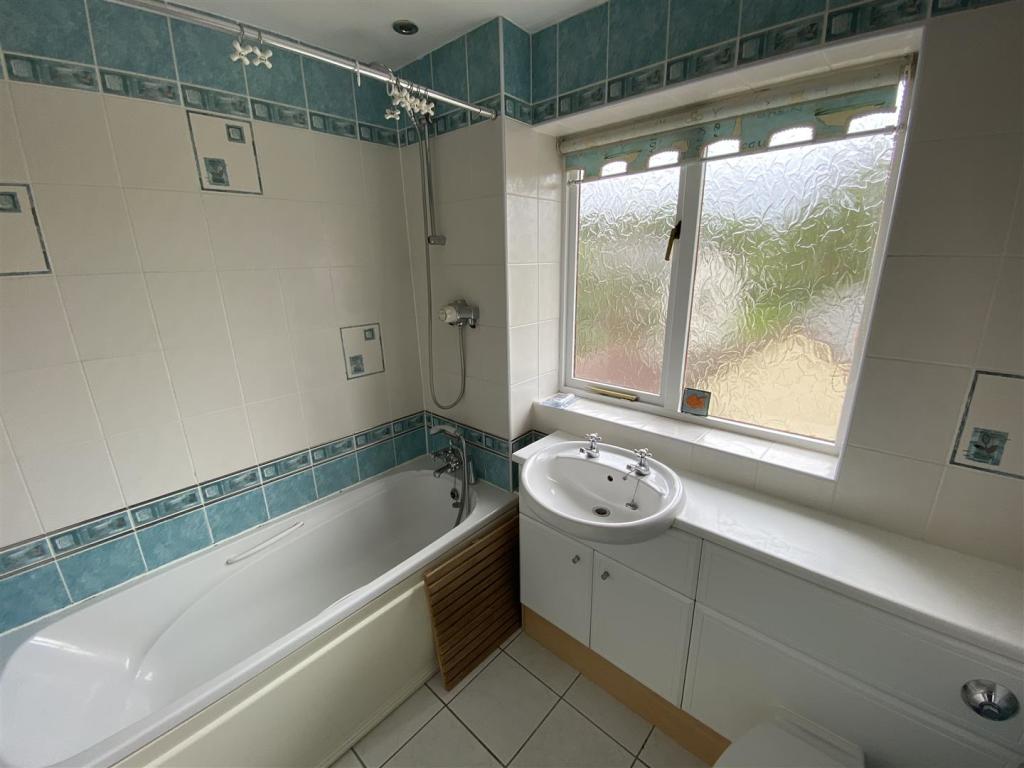 Bathroom.jpeg