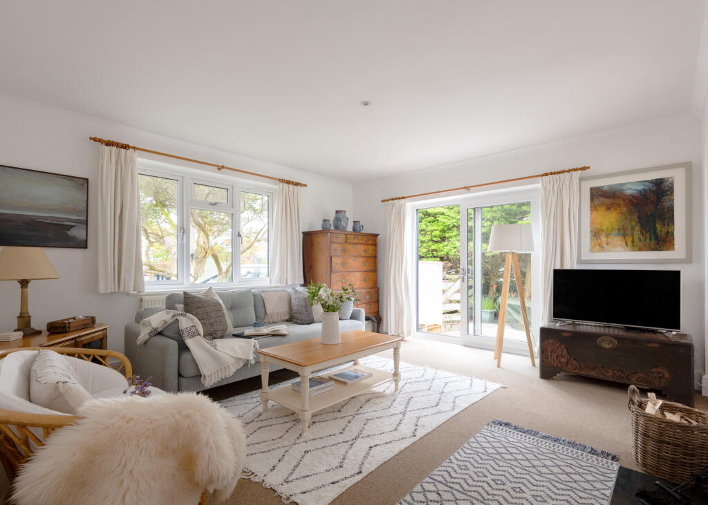 6724c4fcbc324_Trelawney Court 1-14