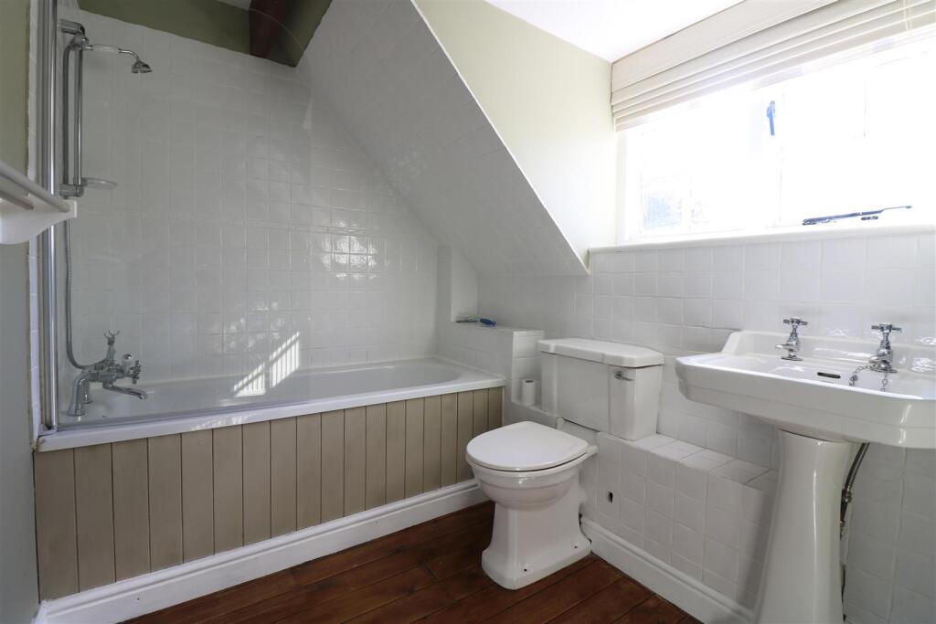 BATHROOM: