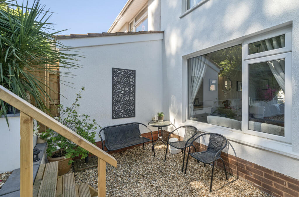 4-681dea15c0e2e-1...