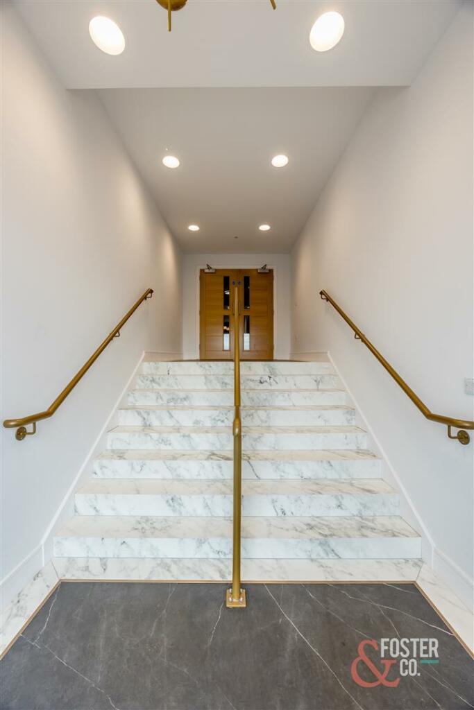 Kingsway, 189, Aurum, 37-15.JPG