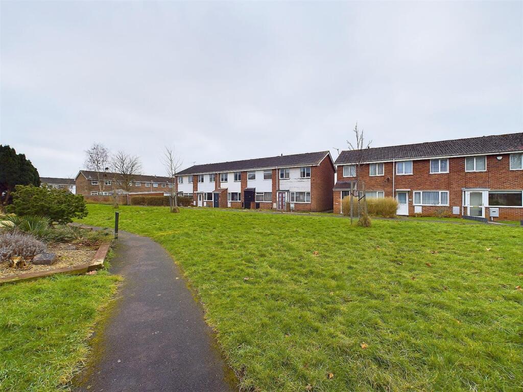 14 - Two-Bed Terraced House In Yate Form Modernisa
