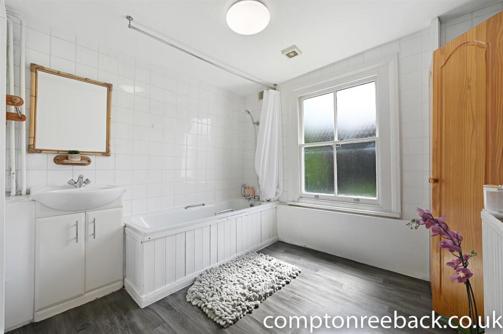 Family bathroom