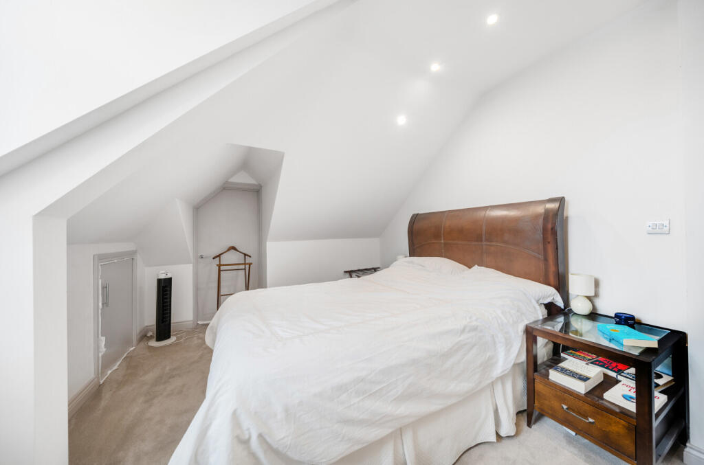 1303198-8-683f05c...