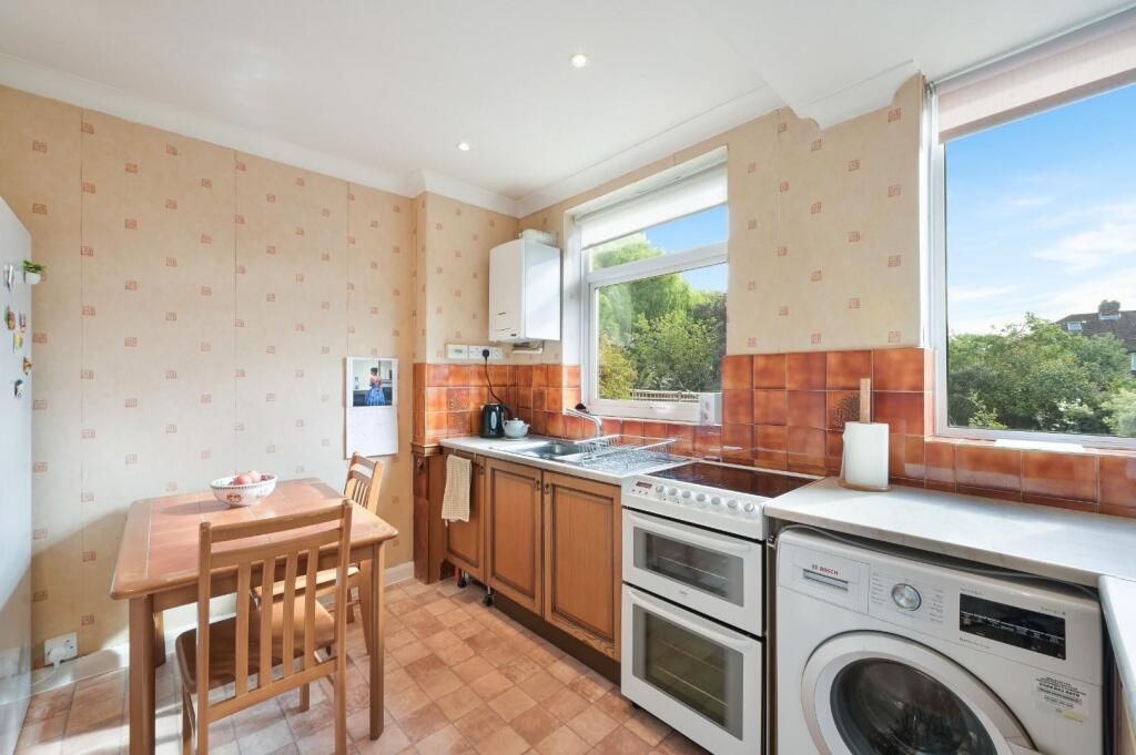 STONELEIGH CRESCENT  (4).jpg