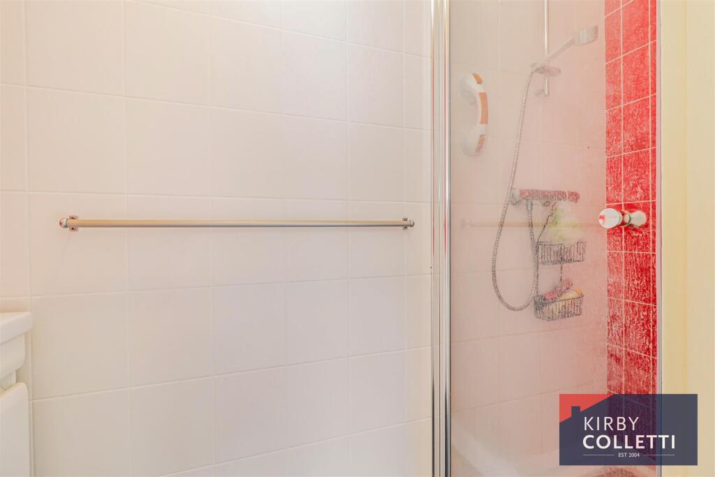 En suite shower room