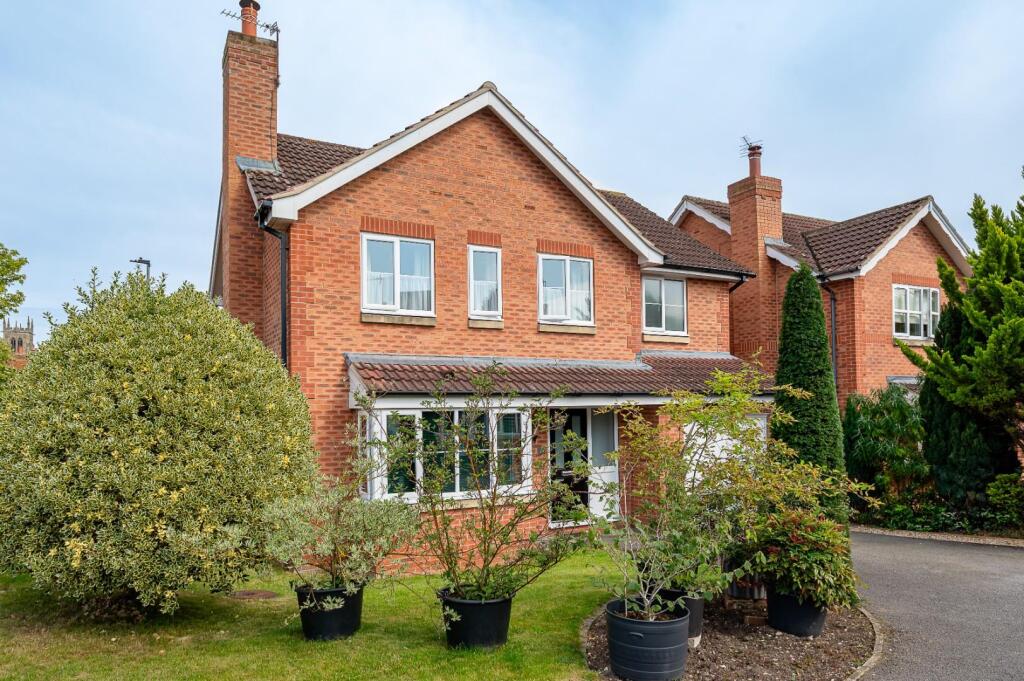 10 Millrace Close-18.jpg