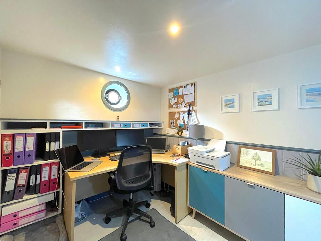 Bedroom Three/Office (1)