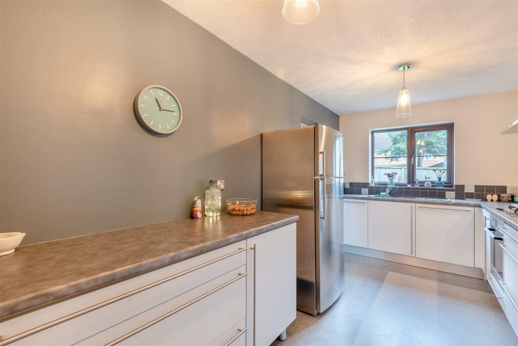 8625363-interior10.jpg