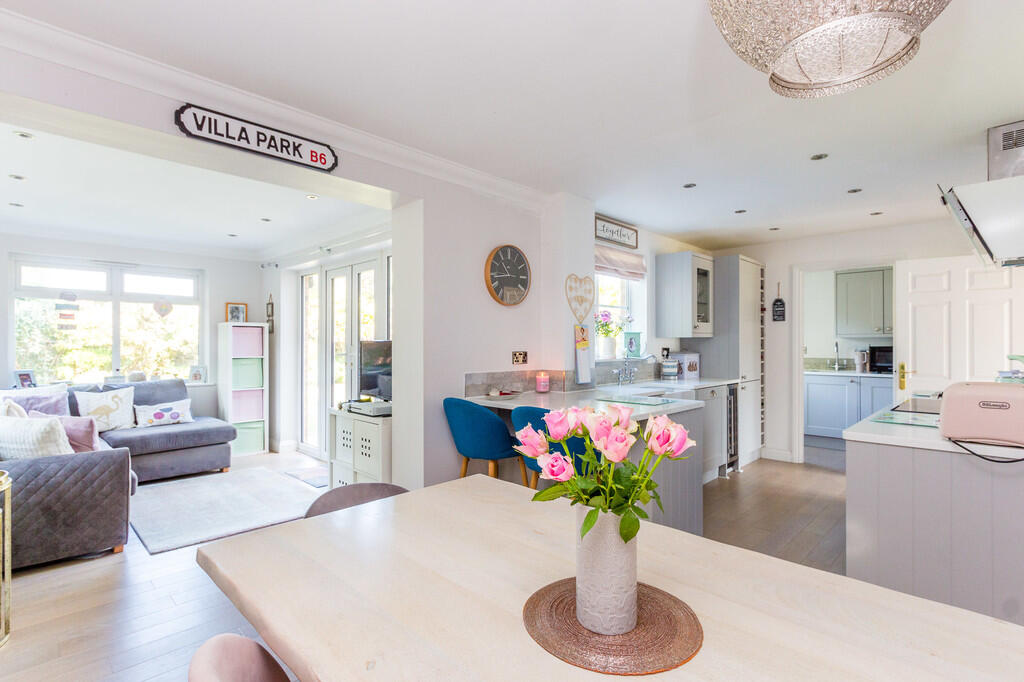 Kitchen/Dining Ro...