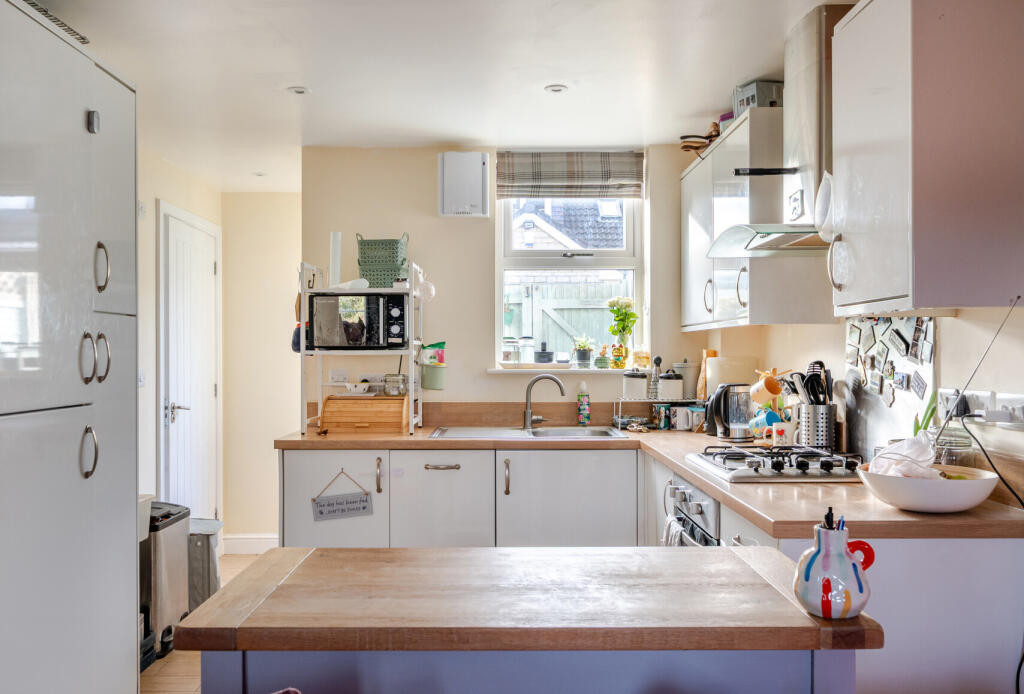 1385183-8-6926ea6...