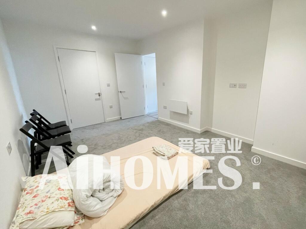 bedroom4