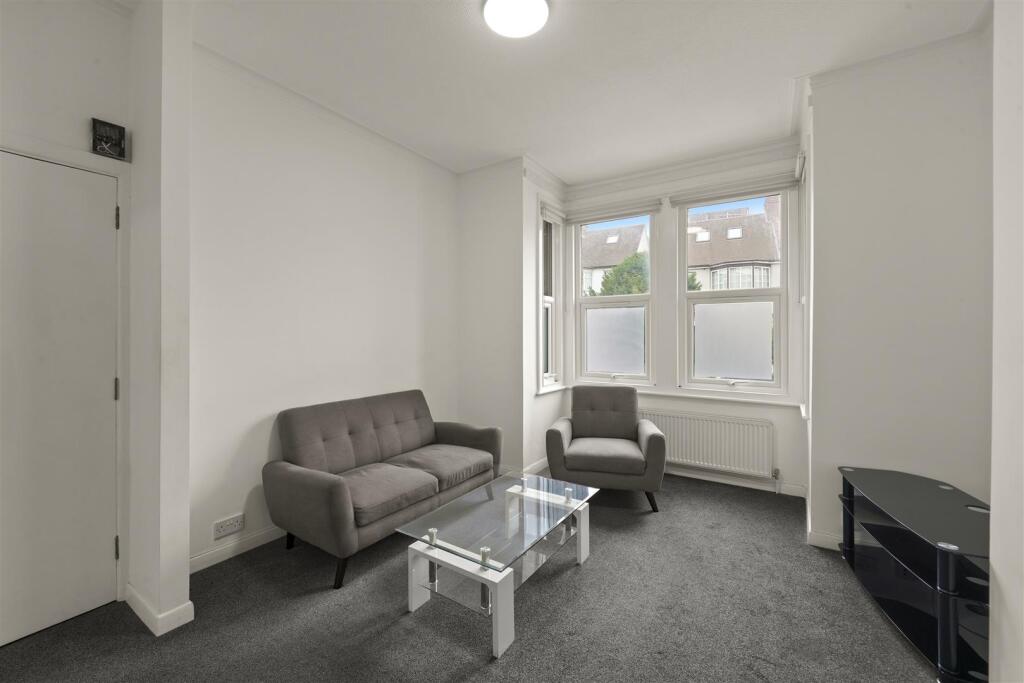 Harlesden Road (2).jpg