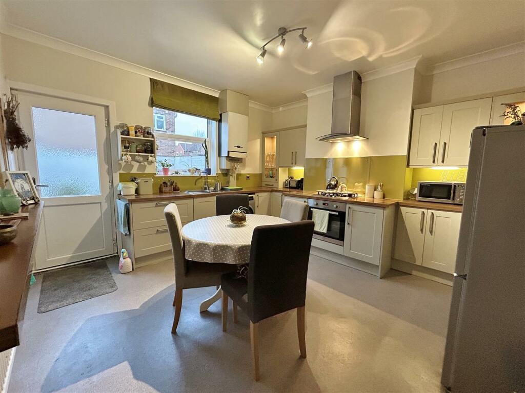 Kitchen Diner