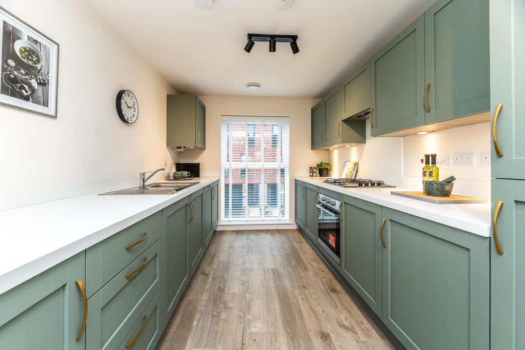 2 Chateau Mews 00...