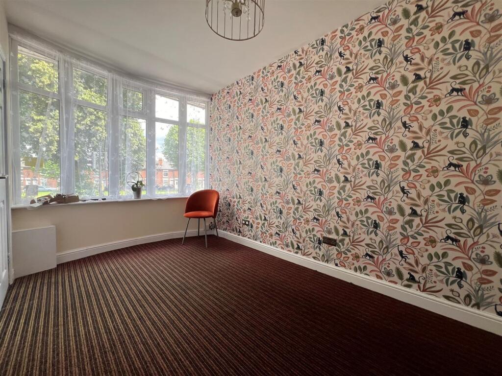 lounge.jpg