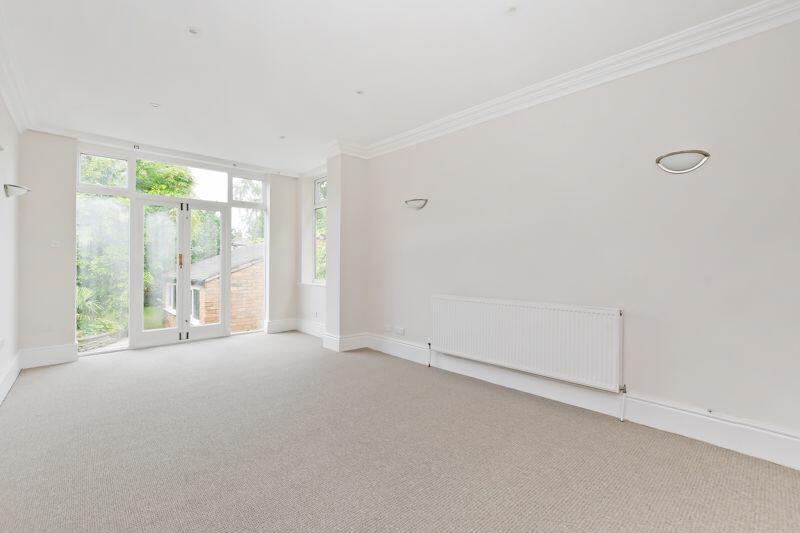 Family / Dining Room 