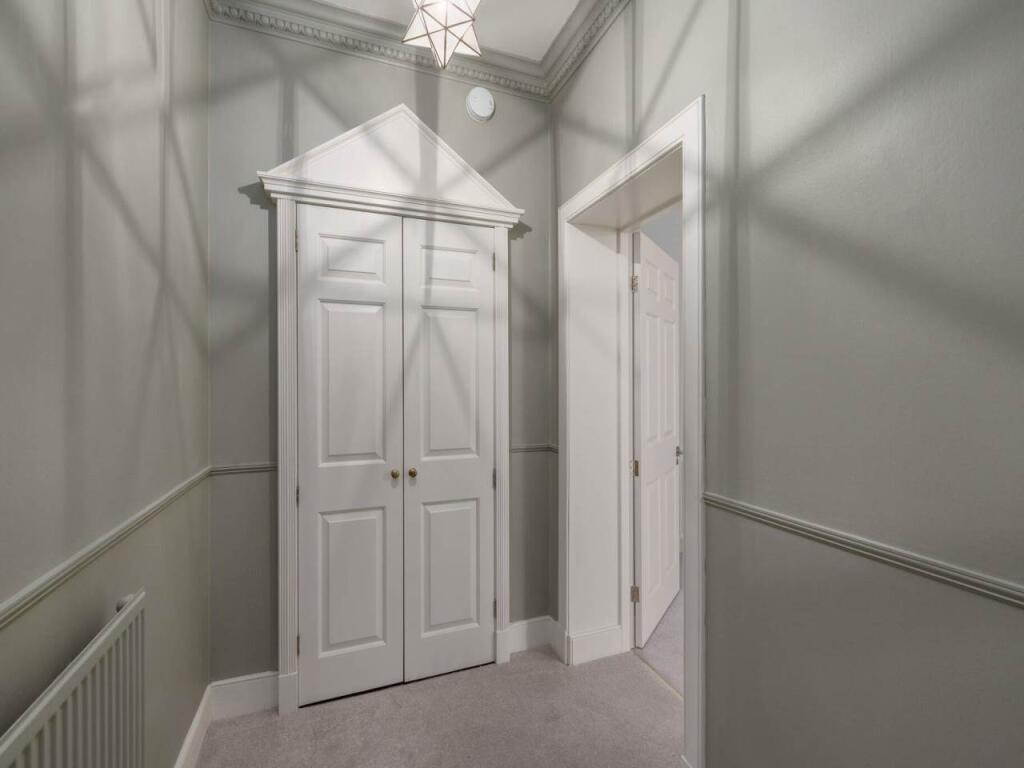 71776_AbercrombiePl-