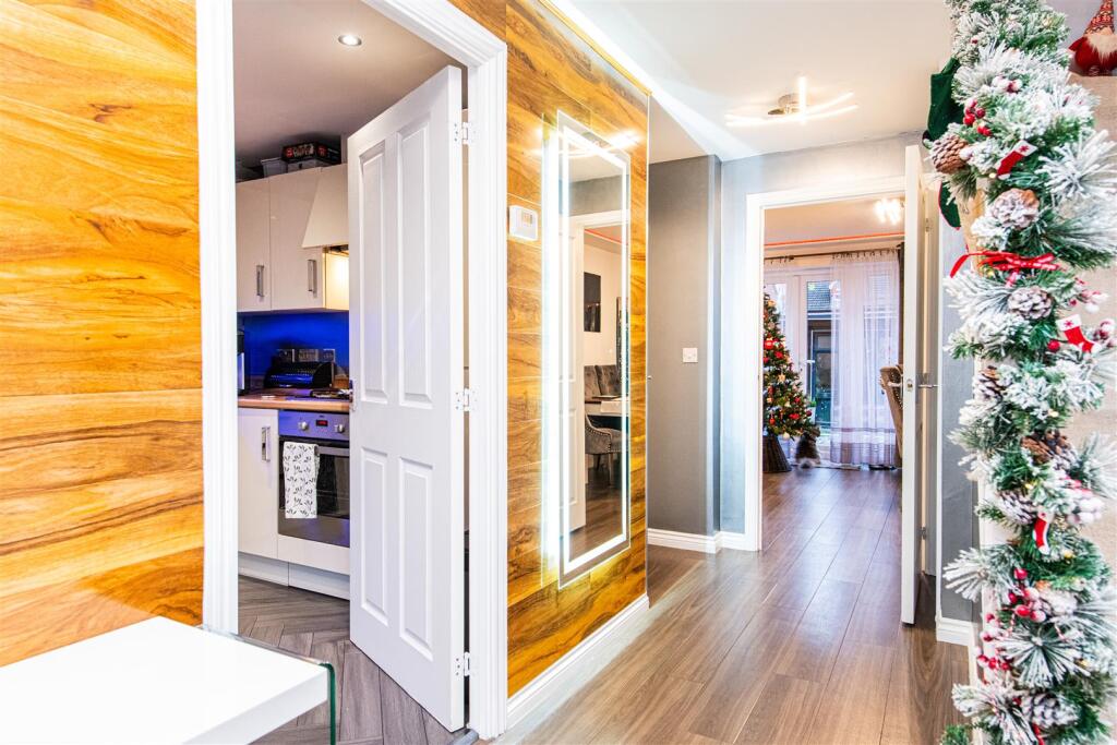 home-913.jpg