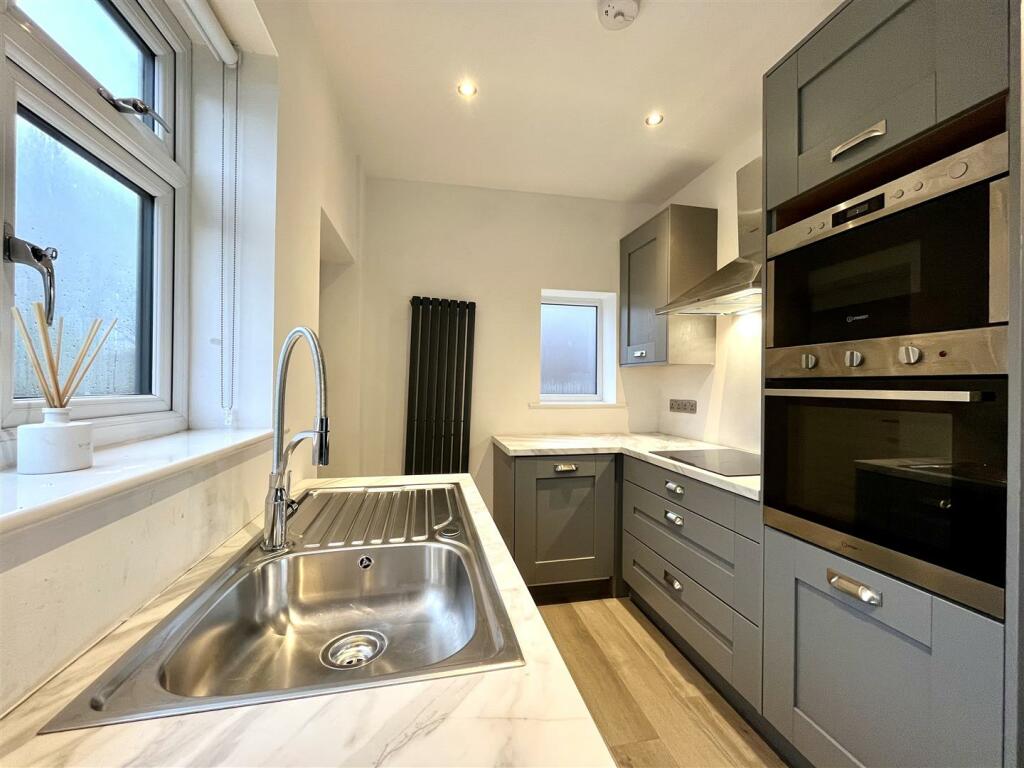 Kitchen Area Aspect 3