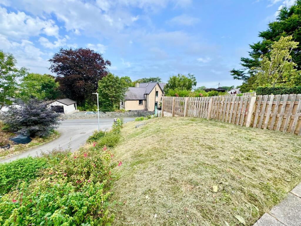 PHOTO-2025-08-13-13-51-30 (1).jpg