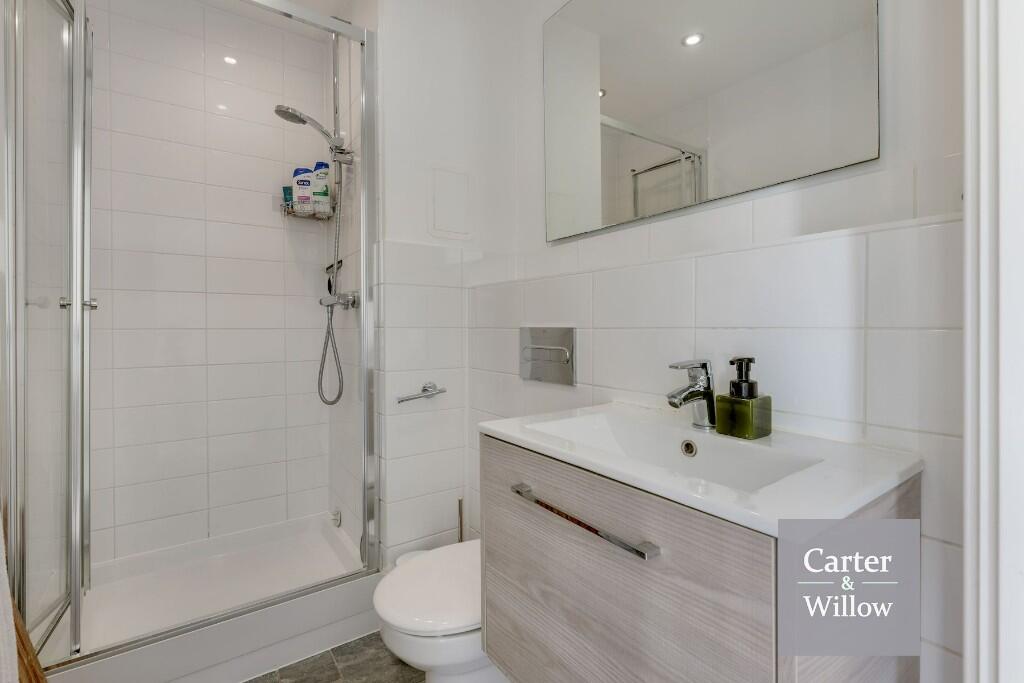 En suite shower room