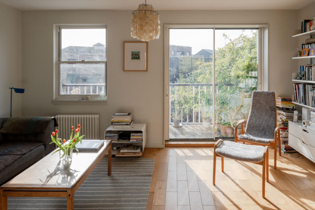 318624 - Vicar's Close, London E9 - high res-07...