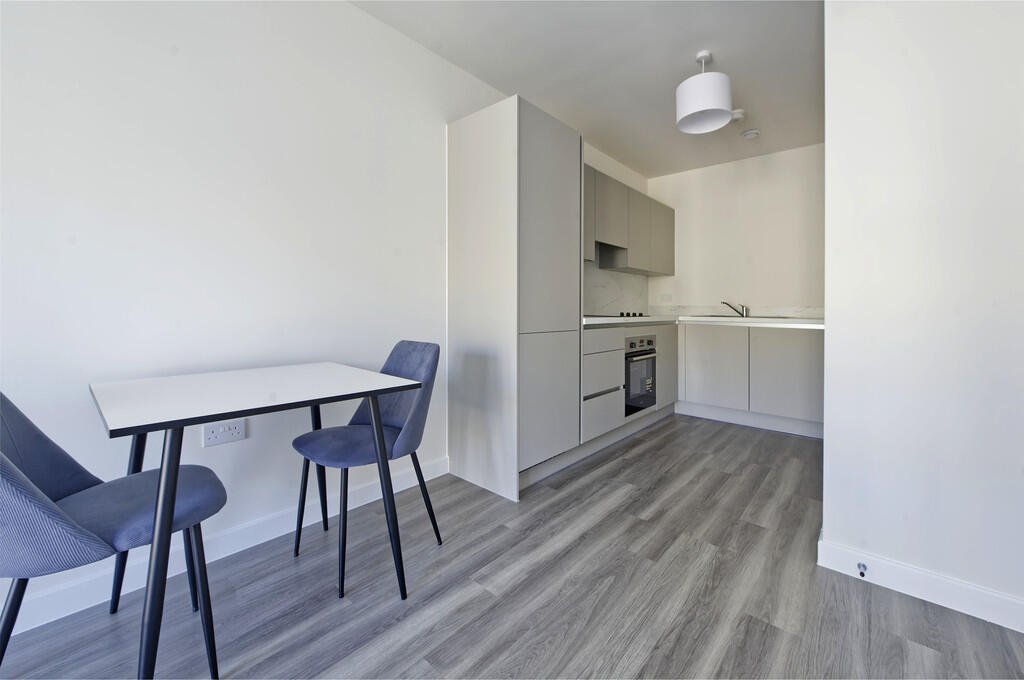 flat 12 iris hse-...