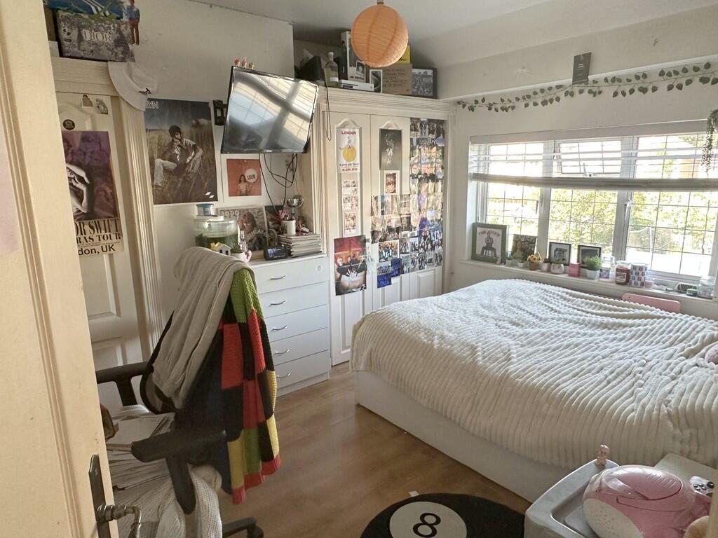 Bedroom 3 light