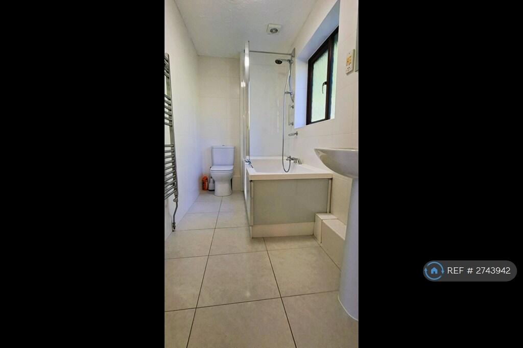 Main Bathroom