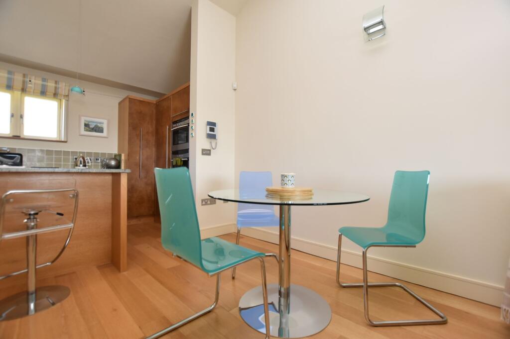 Open plan lounge/diner/kitchen