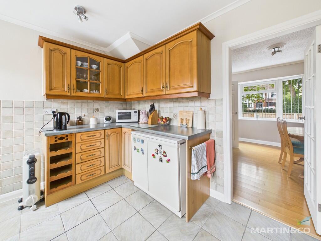 CAM03111G0-PR0366...