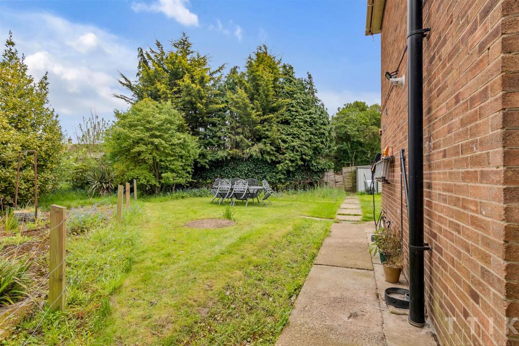 41 Newbegin ClNorwich NR1 4PU (25).jpg