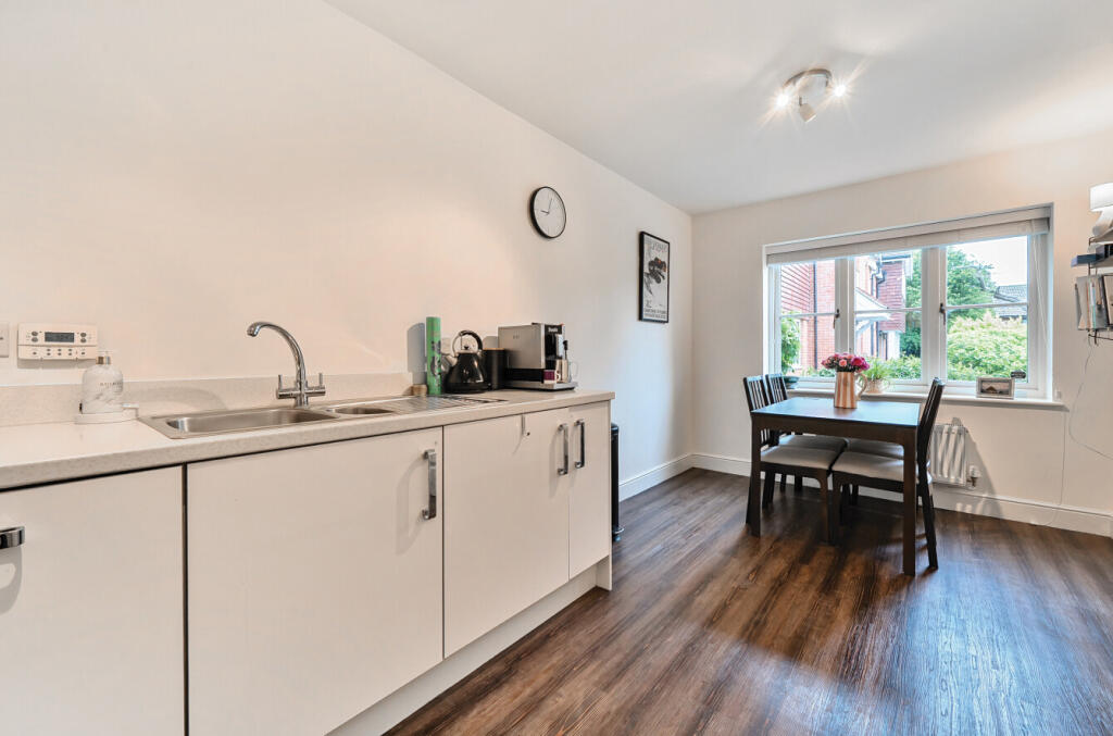 1305869-20-68415b...