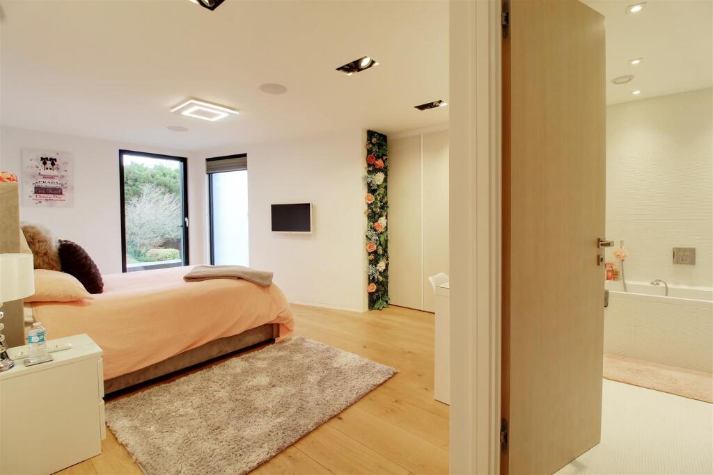 IMG_6663-IMG_6665 copy.jpg