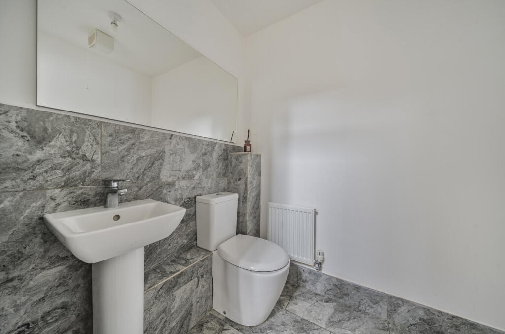 1349426-4-68c80dd...