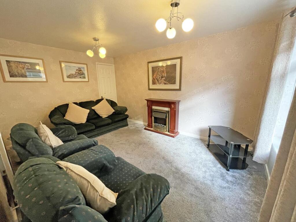 Tailyour Road 180 - Lounge Front.jpg