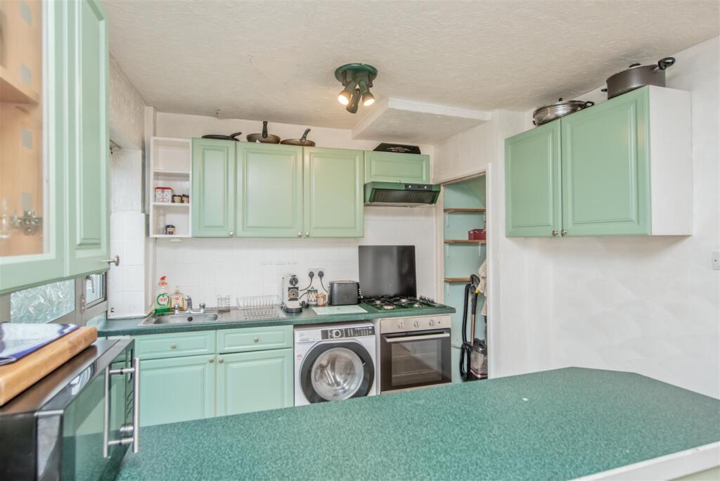 Fitted Dining Kitchen: