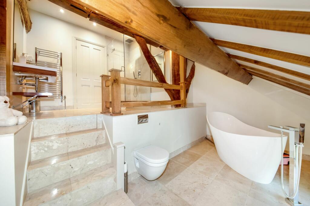 HOUSE BATHROOM