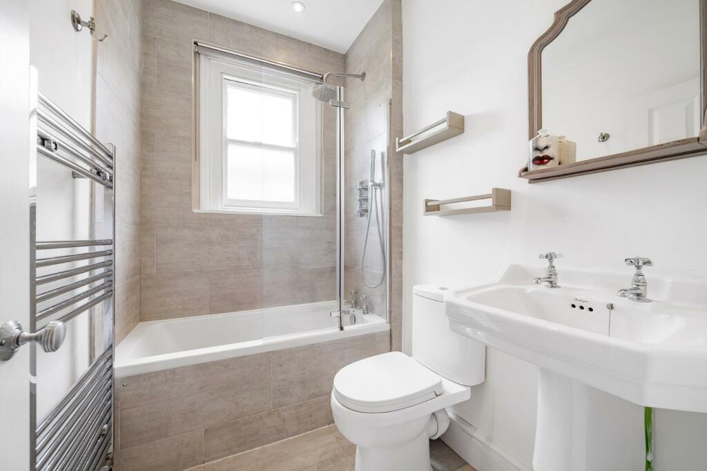 Bathroom.JPG