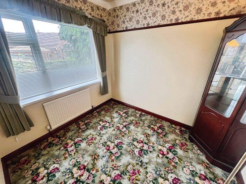 Dining Room/Bedroom 2