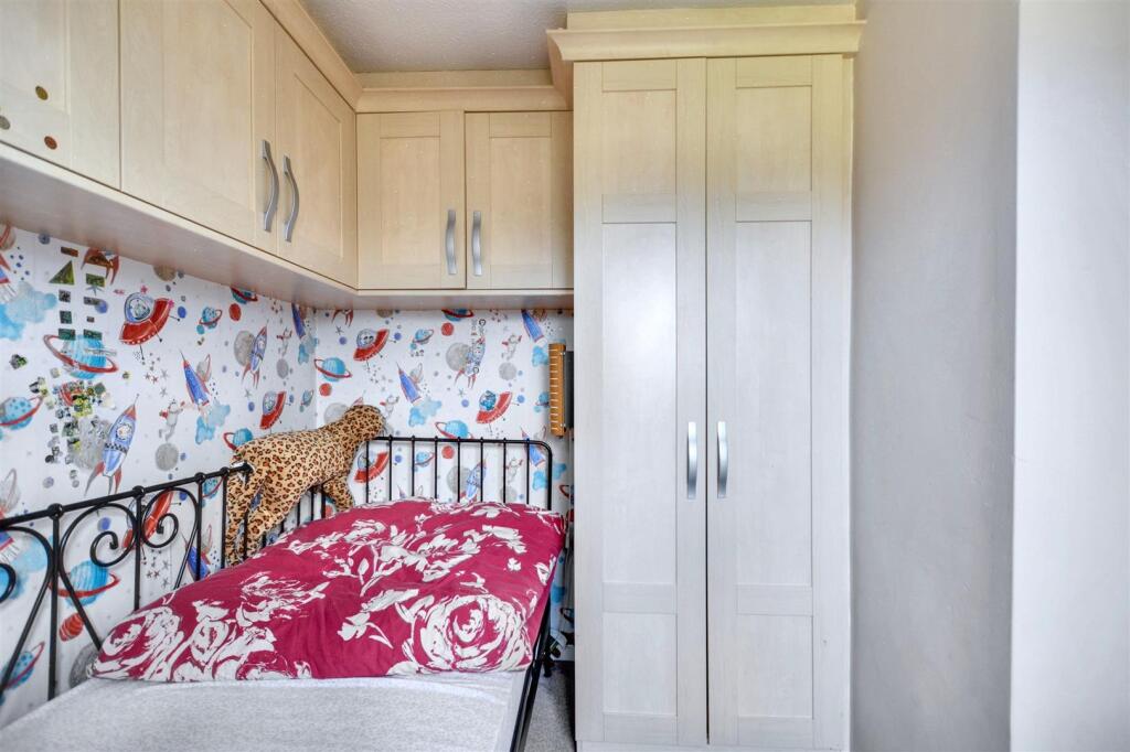 Bedroom 3_2.jpeg
