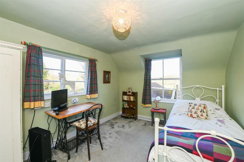 2 Home Farm Cottages internal-3.JPG