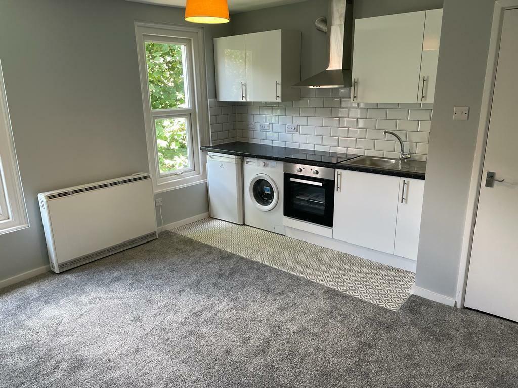 kitchen2.jpg