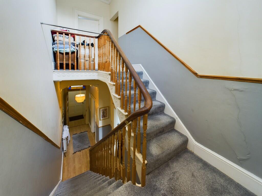 CAM02089G0-PR0337...