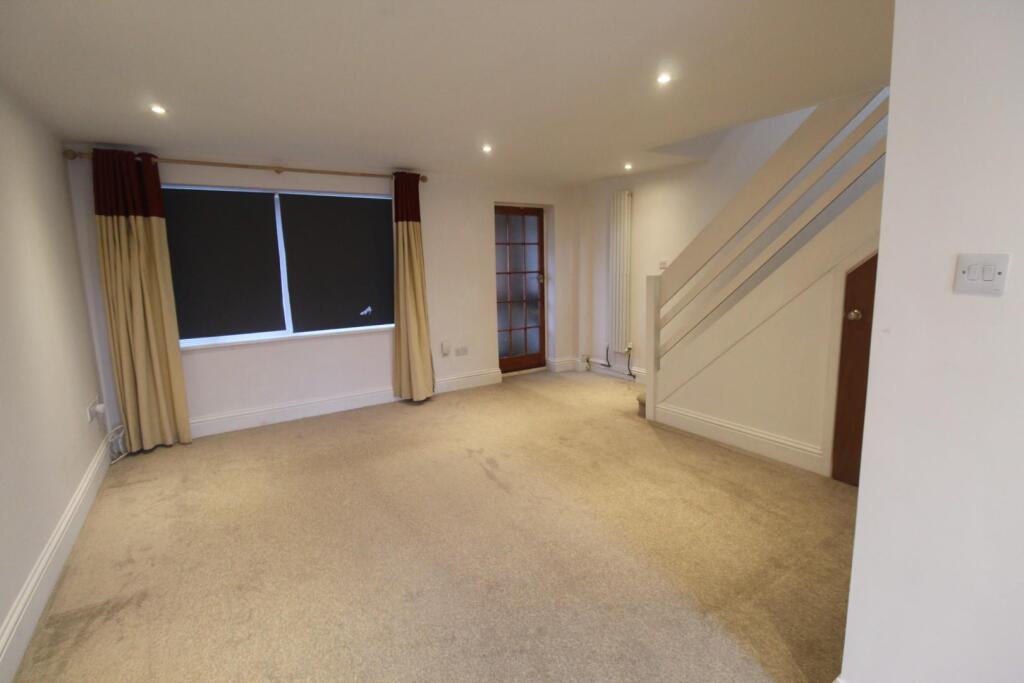 Lounge.JPG