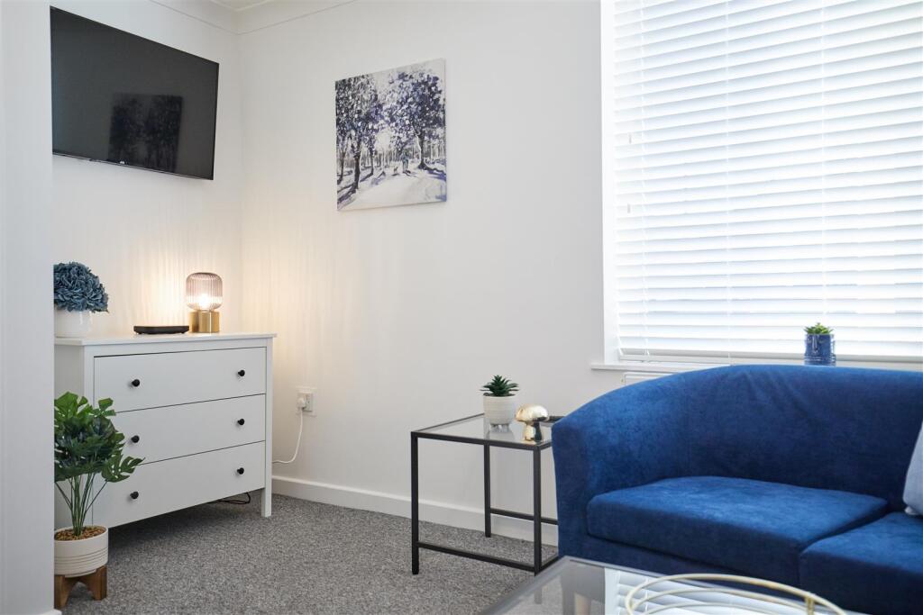 Naismith Road 29.jpg