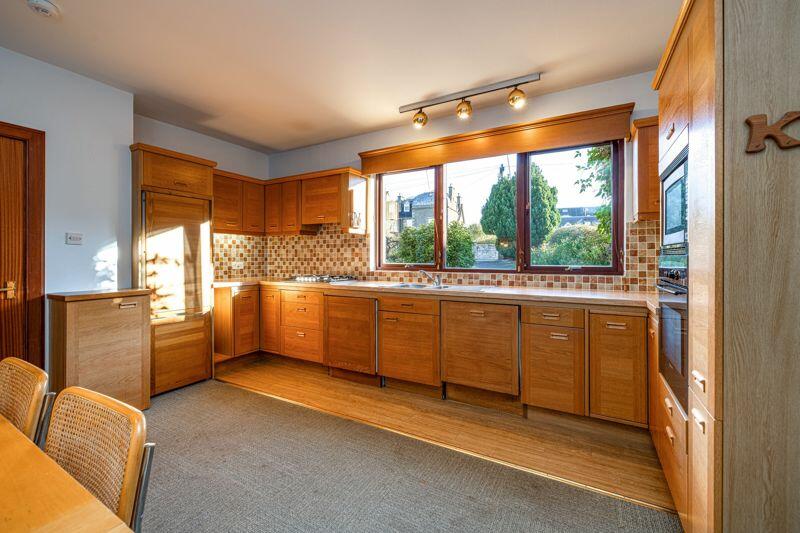 Breakfasting Kitchen