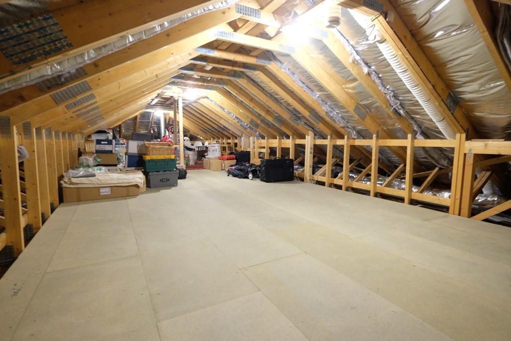 LOFT SPACE